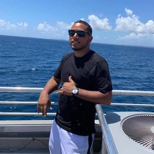 Meet your Posher, Rolando